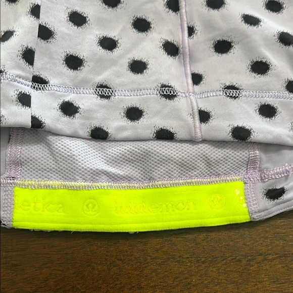 Lululemon Velo Vixen Sleeveless Jersey
High Noon Dot Lilac / Black / Lilac - Picture 12 of 14